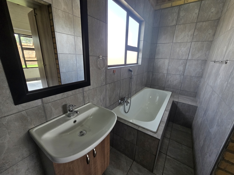 2 Bedroom Property for Sale in Wilkoppies North West